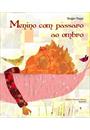 MENINO COM PASSARO AO OMBRO